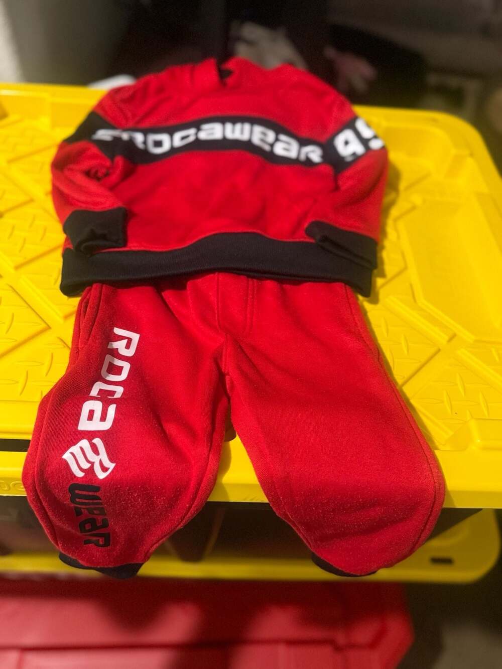 Rocawear Toddler Kids Red and Black Logo Hoodie and Jogger Sweatpants Set 3T